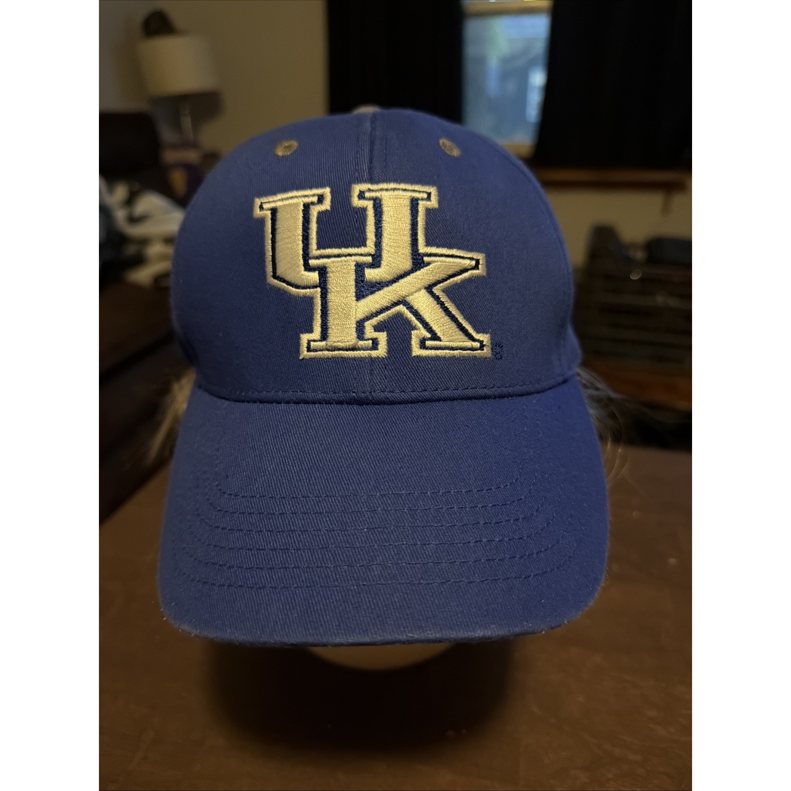 Uk University Of Kentucky Embroidered Logo HatCap